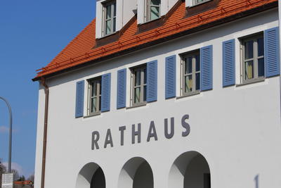 Bild vergrößern: Rathaus in Wackersdorf