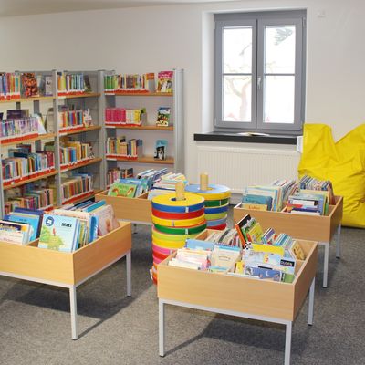 Bild vergrößern: Kinderecke der neuen Bücherei